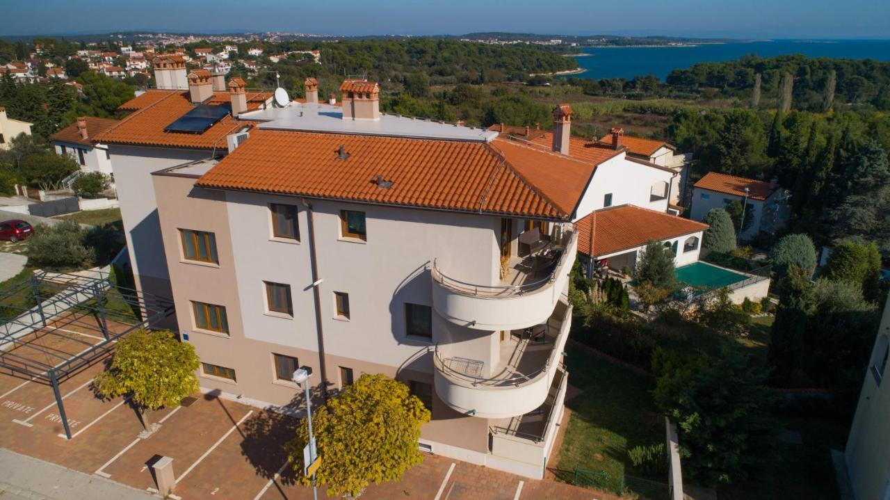 Apartments Oliva 普莱曼图拉 外观 照片