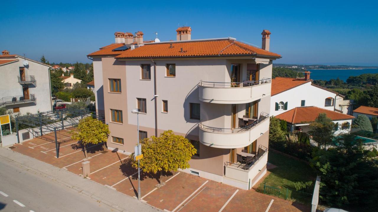 Apartments Oliva 普莱曼图拉 外观 照片